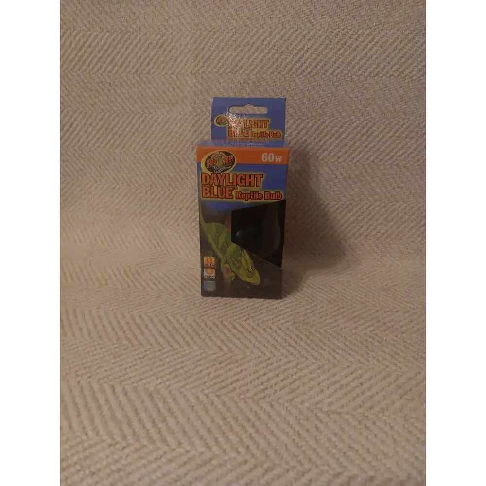 Zoo Med Daylight Blue Reptile Bulb (60 watt) DB-60